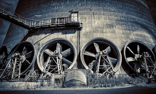 Czemu chłodnica chodzi po wyłączeniu silnika?