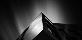 Jaki stół zajmuje więcej miejsca okrągły czy prostokątny?