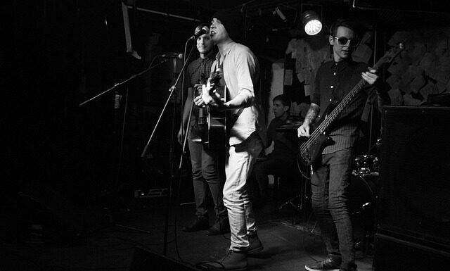 Kto śpiewa w reklamie Alfa Romeo 2023?