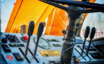 Jak sprawdzić stacyjkę w motocyklu?